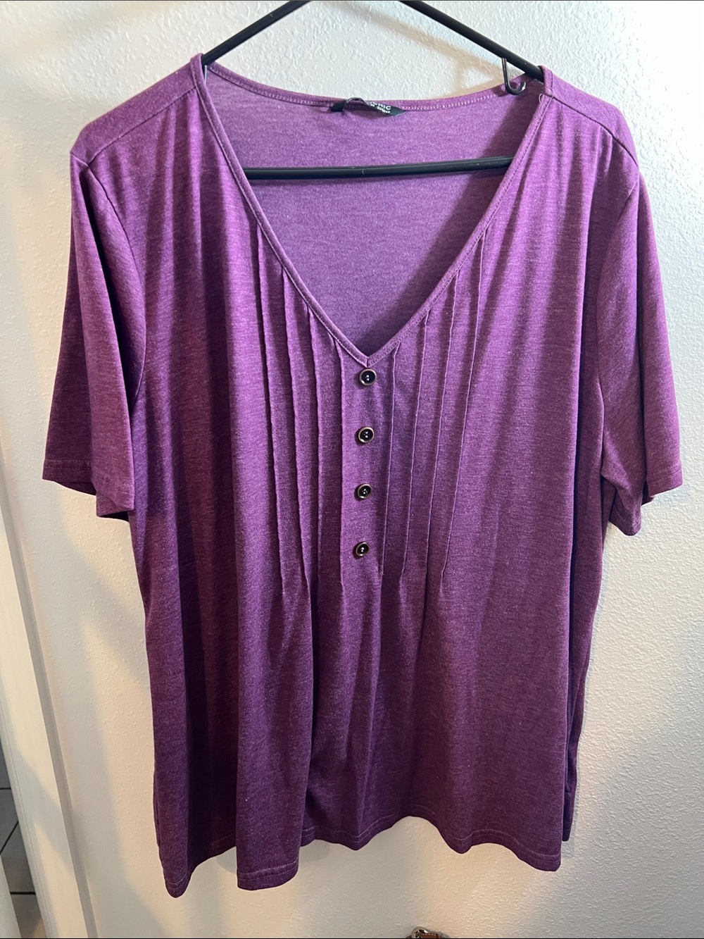 BloomChic Purple V-Neck Short Sleeve Top with Front Buttons